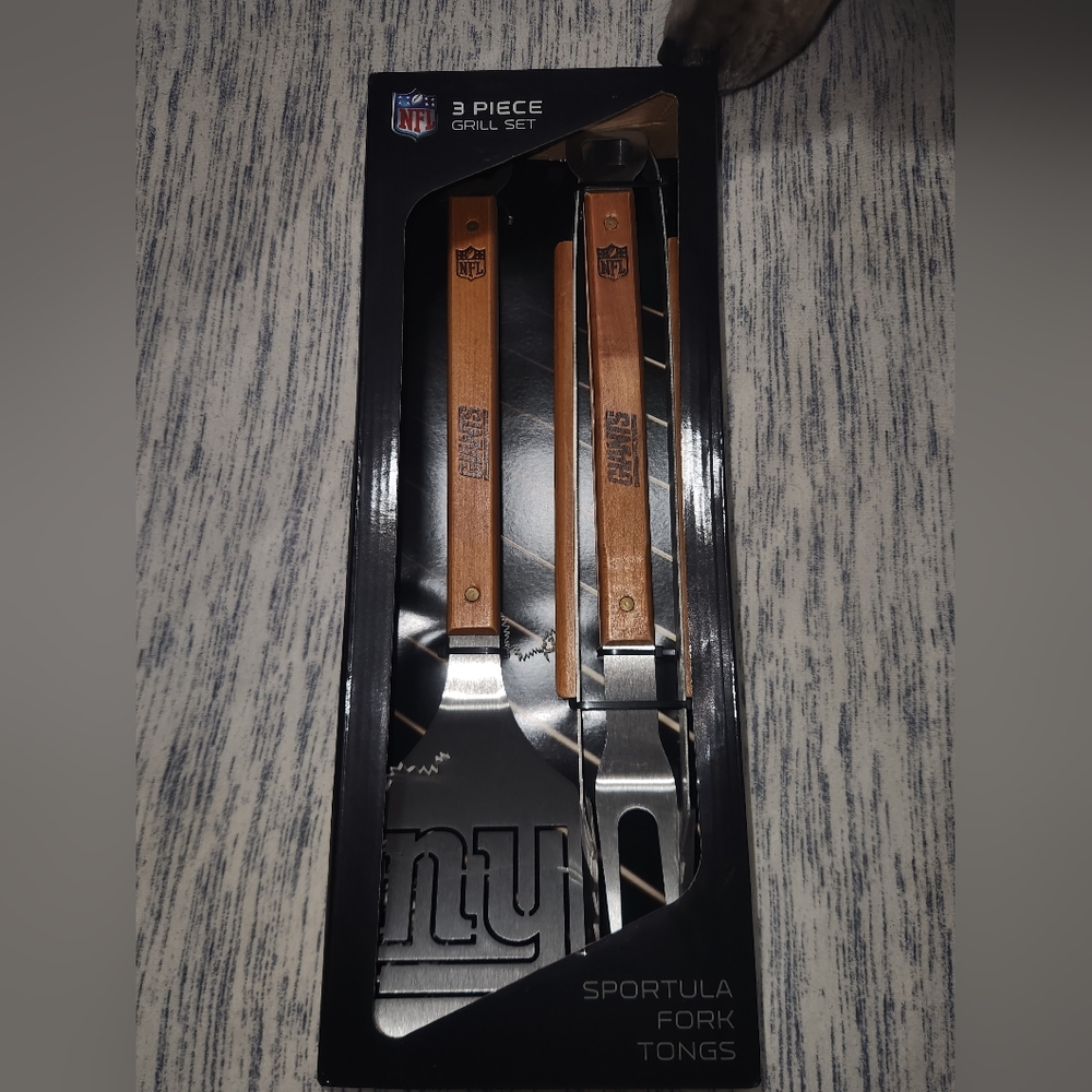 NYG NFL 3 piece grill set